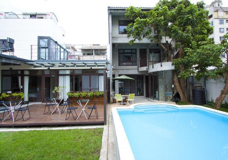 تختخواب و صبحانه Hk77villa