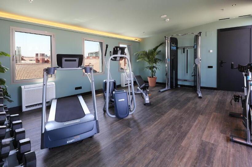 Axel Hotel Madrid  Adults Only