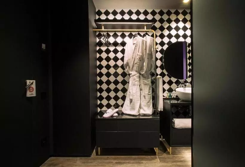 Axel Hotel Madrid  Adults Only