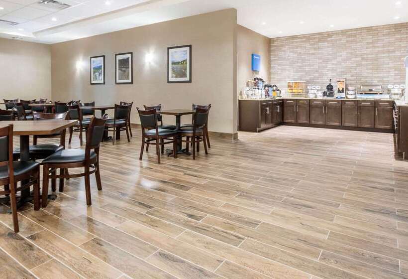 فندق Comfort Inn & Suites Merritt