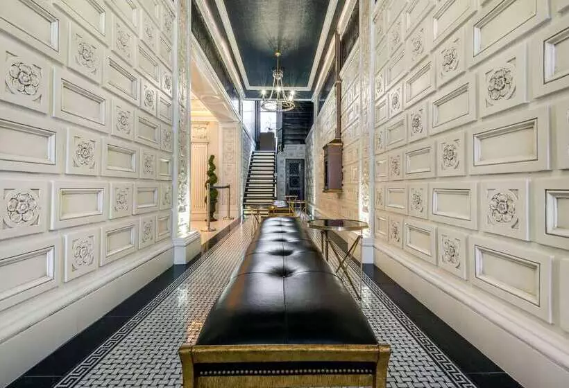 Curtiss Hotel, Ascend Hotel Collection