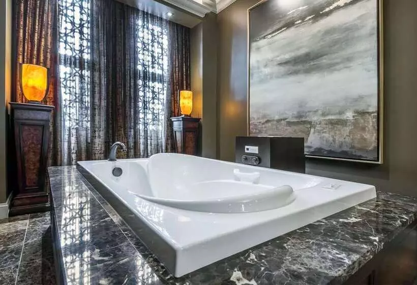 Curtiss Hotel, Ascend Hotel Collection