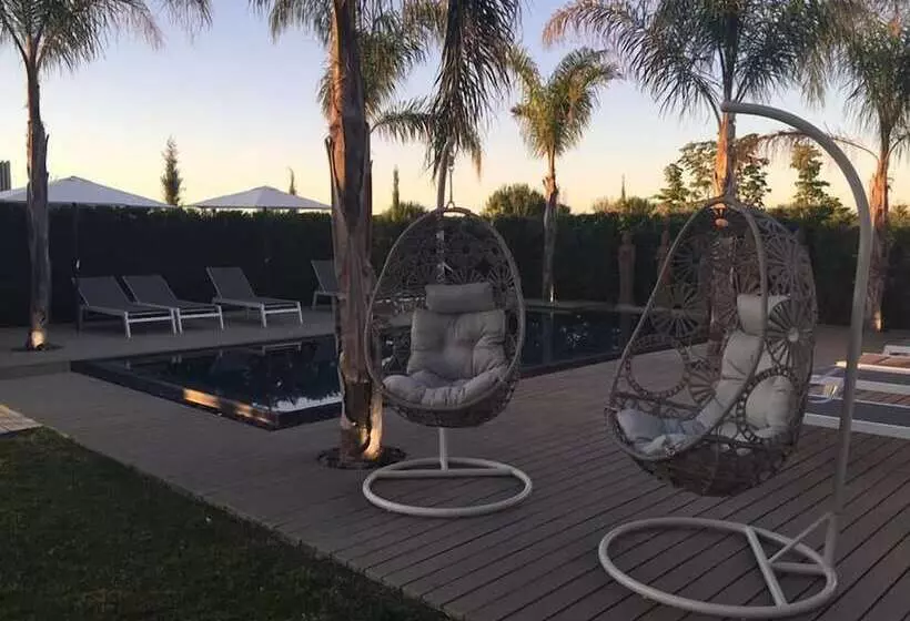 Hotelli Herdade Da Rocha Boutique Lodge