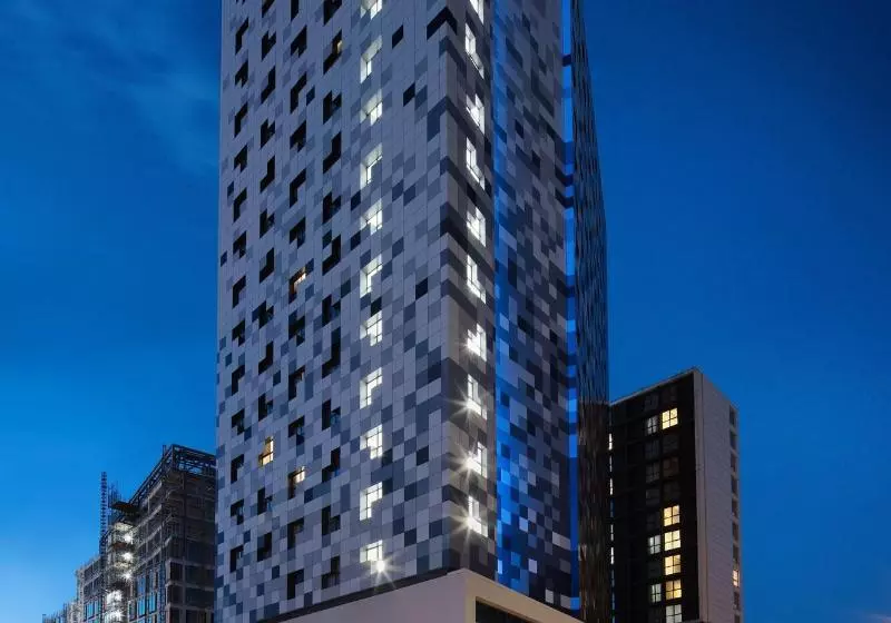هتل Holiday Inn Express   Birmingham   City Centre, An Ihg