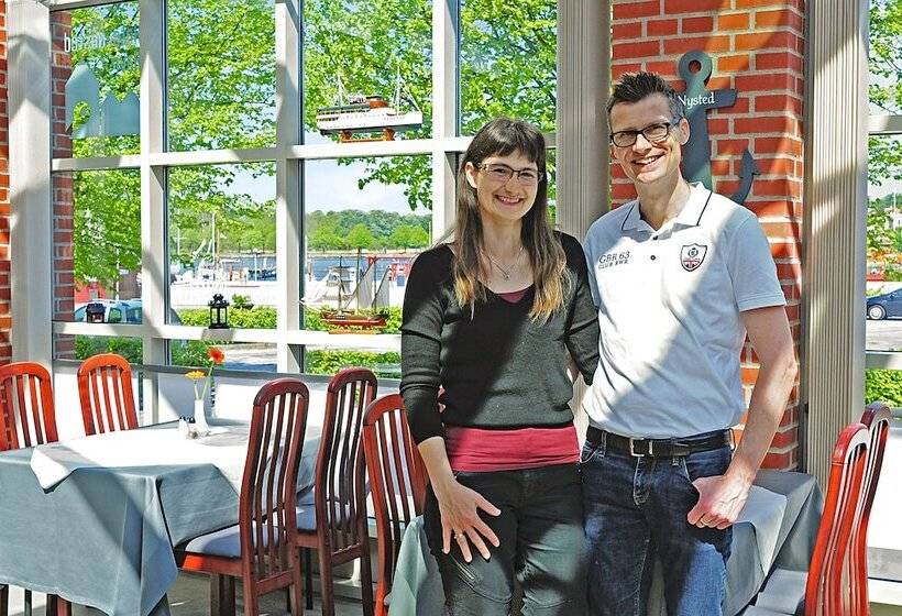 בית מלון כפרי Nysted Havn