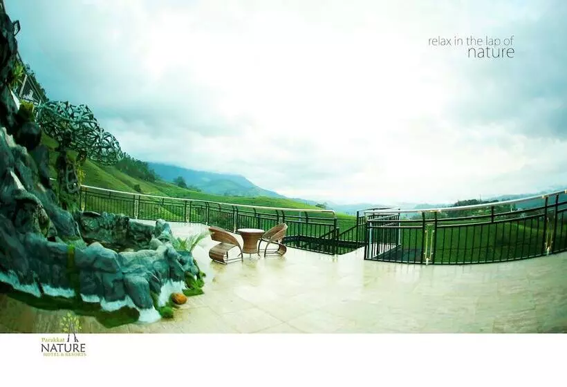 هتل Parakkat Nature Resort
