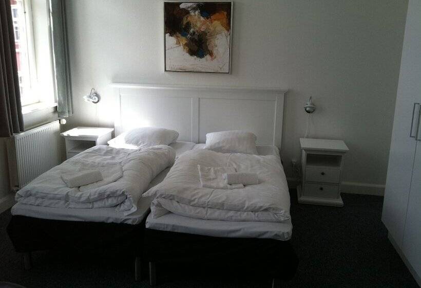 בית מלון כפרי Posthuzed