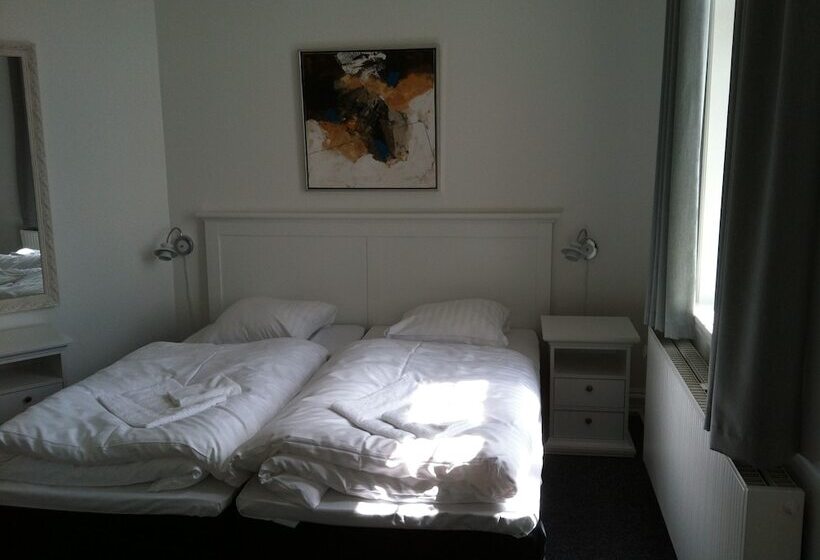 בית מלון כפרי Posthuzed