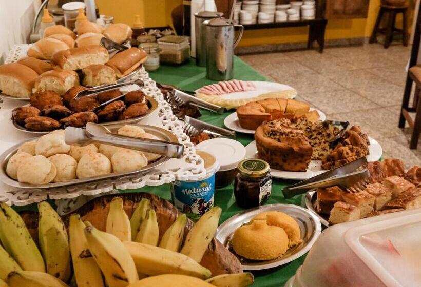 호텔 Pousada Dos Candeeiros