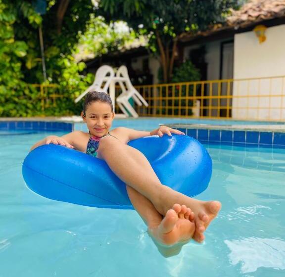 호텔 Pousada Dos Candeeiros