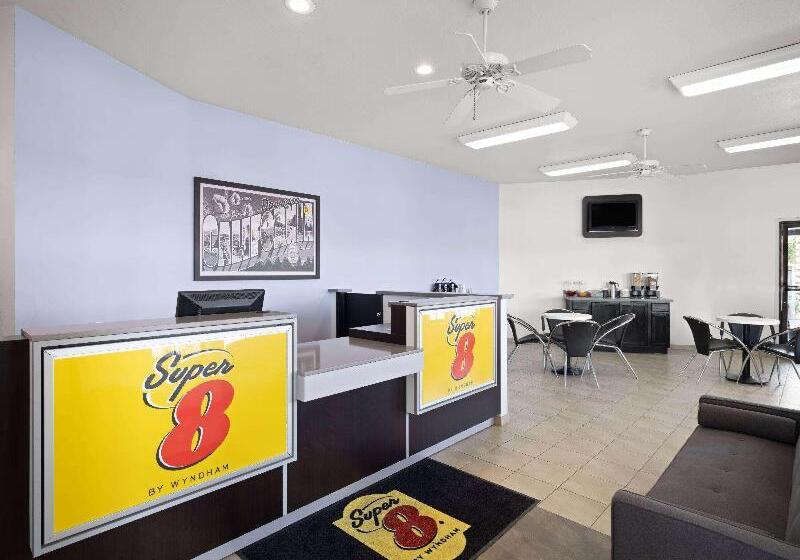 モーテル Super 8 By Wyndham Dunnigan