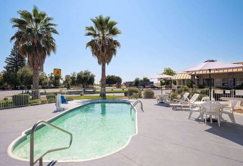 モーテル Super 8 By Wyndham Dunnigan