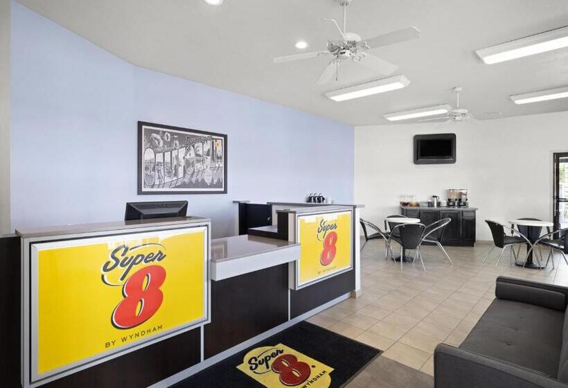 モーテル Super 8 By Wyndham Dunnigan