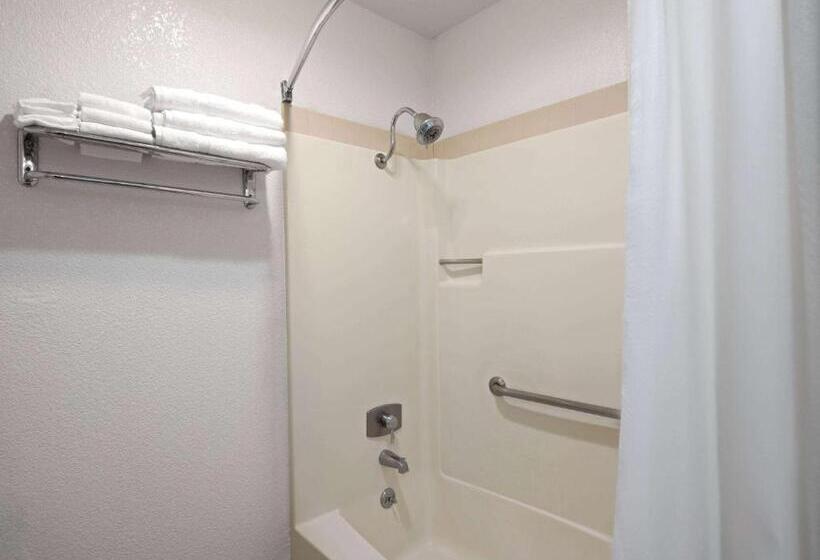 モーテル Super 8 By Wyndham Dunnigan