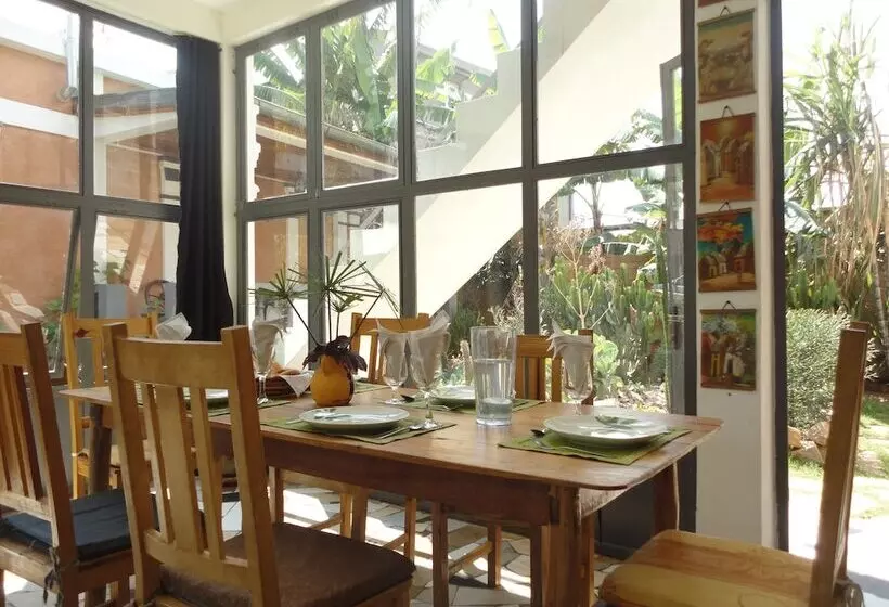 پانسیون Meva Guesthouse