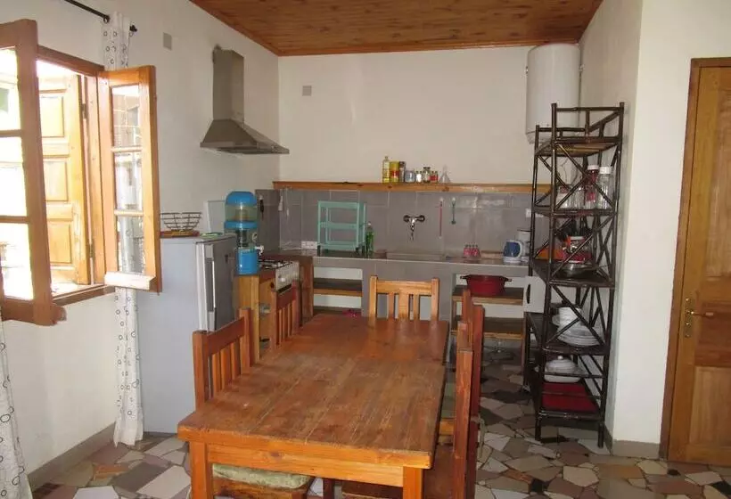 پانسیون Meva Guesthouse