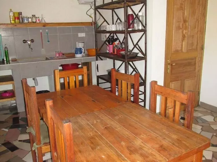 پانسیون Meva Guesthouse