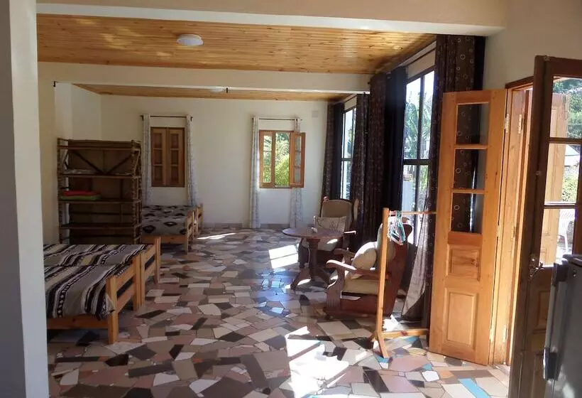 پانسیون Meva Guesthouse