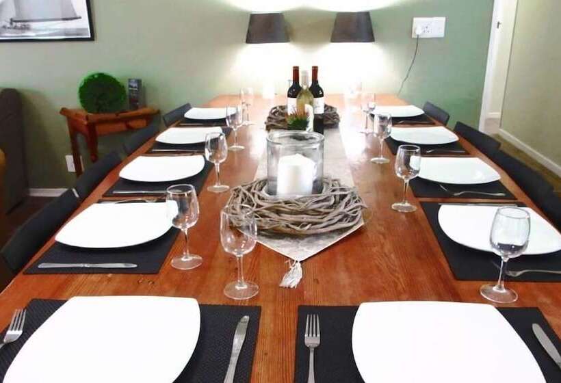 16 On Main Arniston Pet Friendly