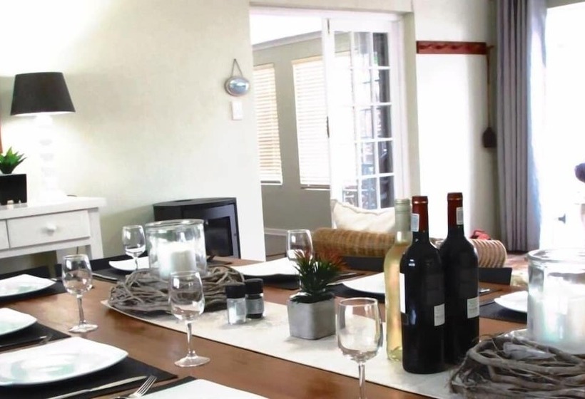 16 On Main Arniston Pet Friendly