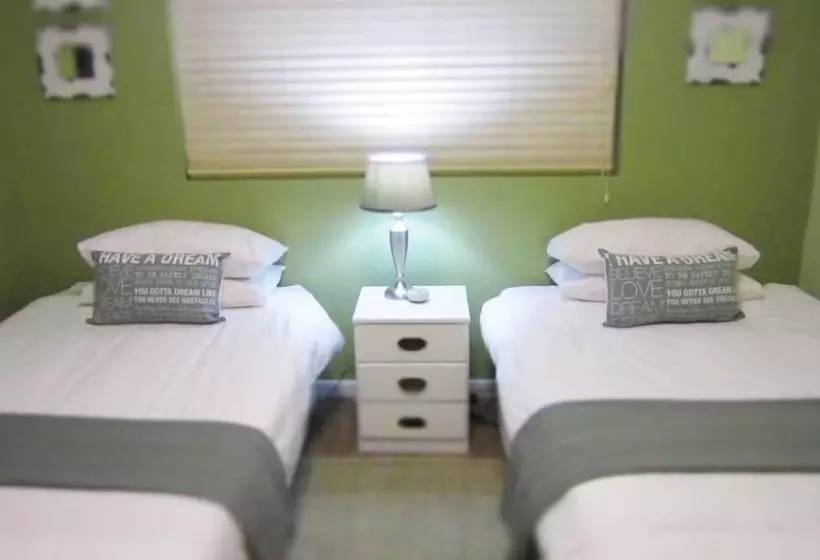 16 On Main Arniston Pet Friendly