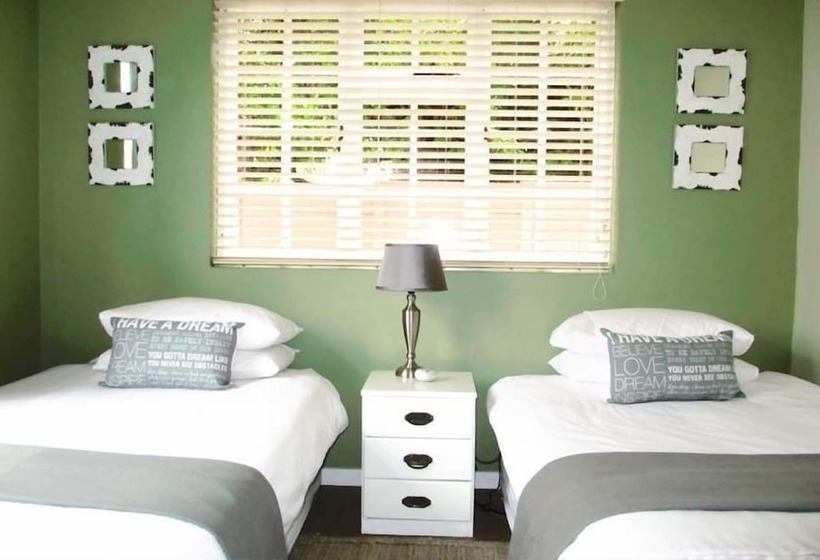 16 On Main Arniston Pet Friendly