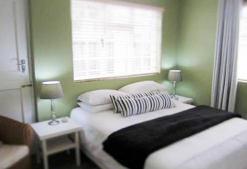 16 On Main Arniston Pet Friendly