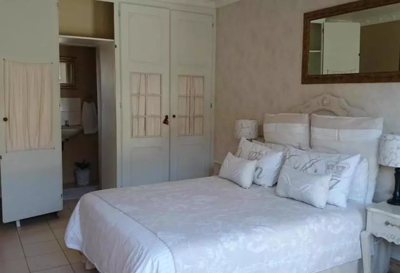 Riversway Guest House
