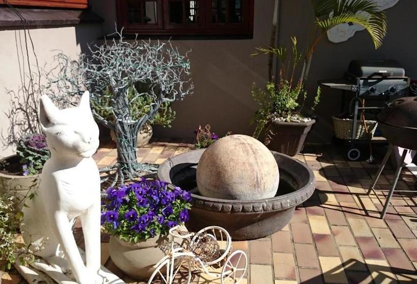 Riversway Guest House