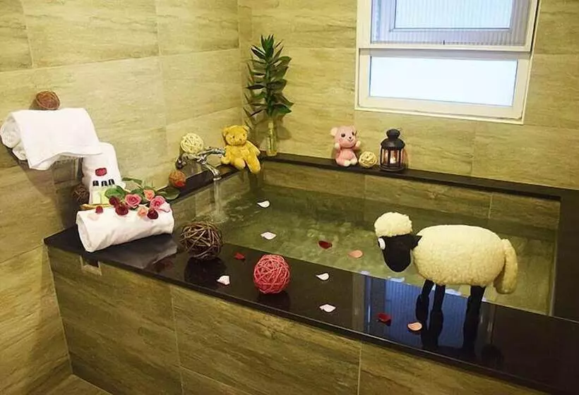 تختخواب و صبحانه No. 21 Jiaoxi Hot Spring Homestay
