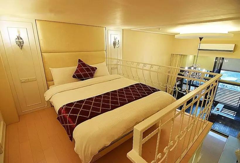 تختخواب و صبحانه No. 21 Jiaoxi Hot Spring Homestay