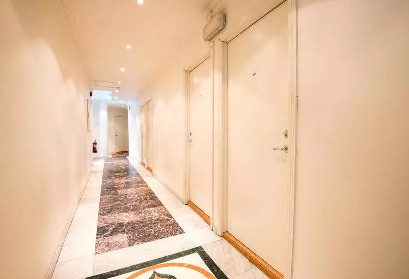 City Apartment Hotel