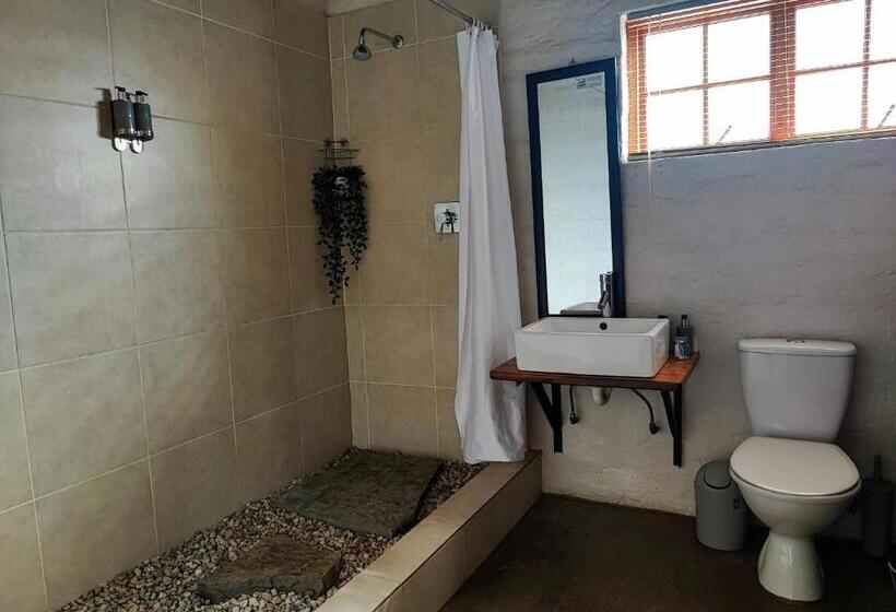 Ganora Guest Farm, Camping And Excursions