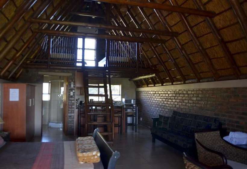 Hotel Charihandra Game Lodge