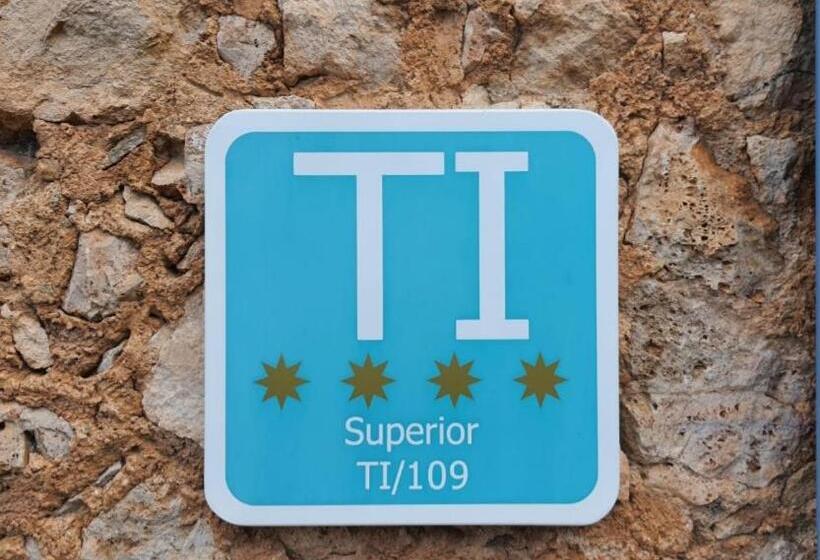 هتل Es Corte Vell Adults Only