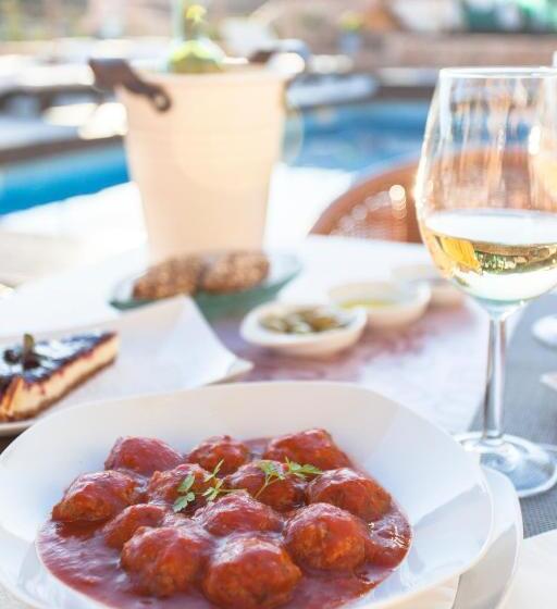 هتل Es Corte Vell Adults Only