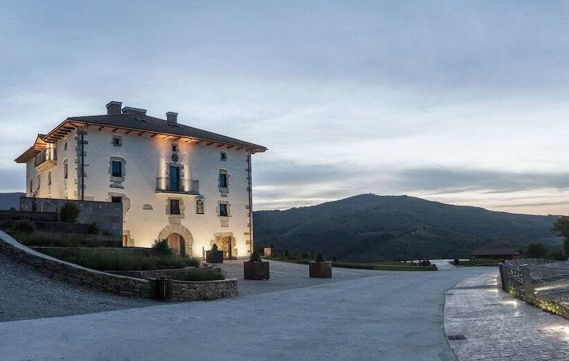 בית מלון כפרי Palacio De Yrisarri By Irrisarri Land