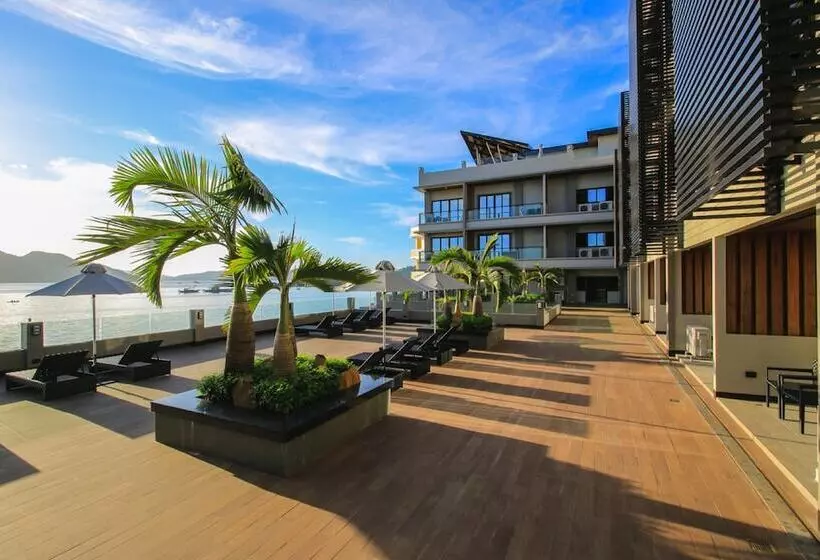 Hôtel Two Seasons Coron Bayside