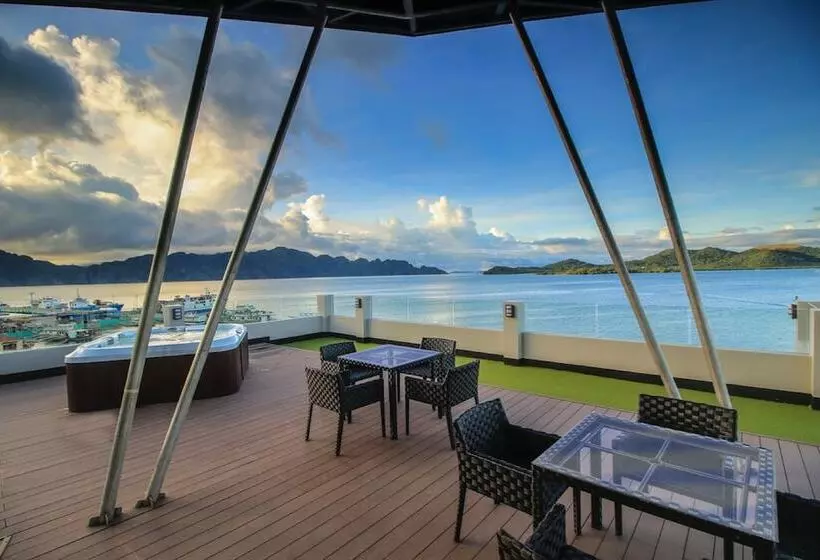 Hôtel Two Seasons Coron Bayside
