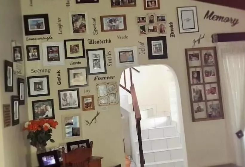 پانسیون Akanan Guest House