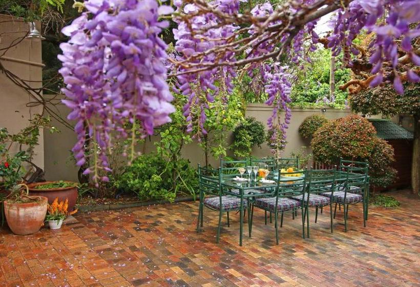 Pensió Leonora @ Welgemoed Manor