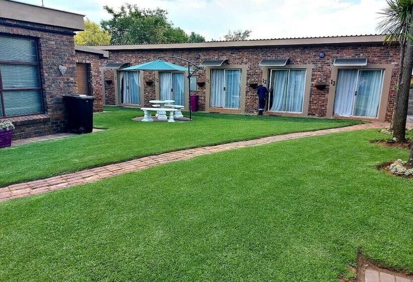 Пансион West Street Inn  Ermelo