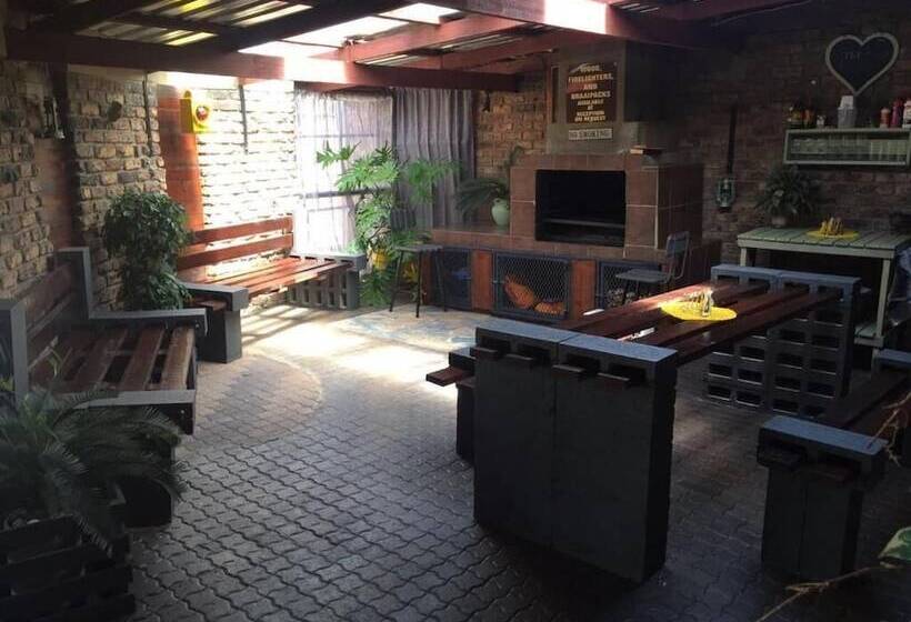 Пансион West Street Inn  Ermelo