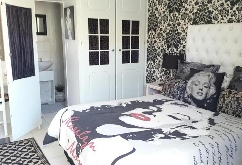 Riversway Guest House