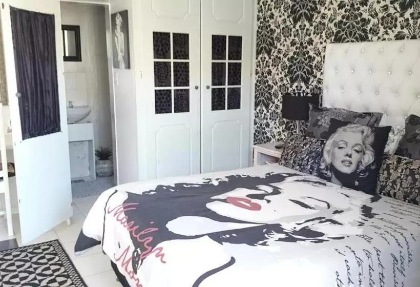 Riversway Guest House