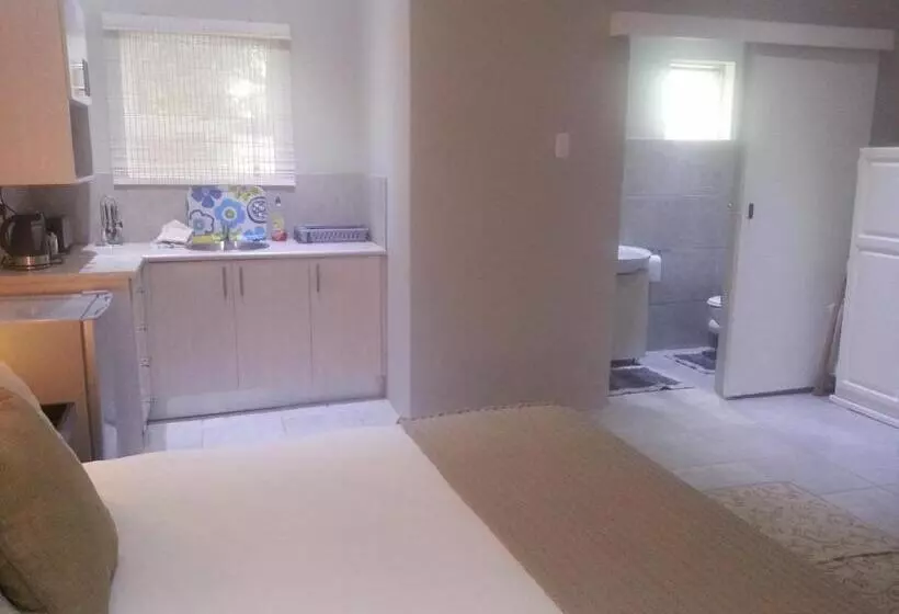 Riversway Guest House