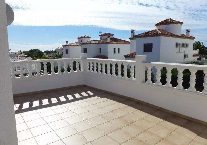 هتل Rentalmar Villa California