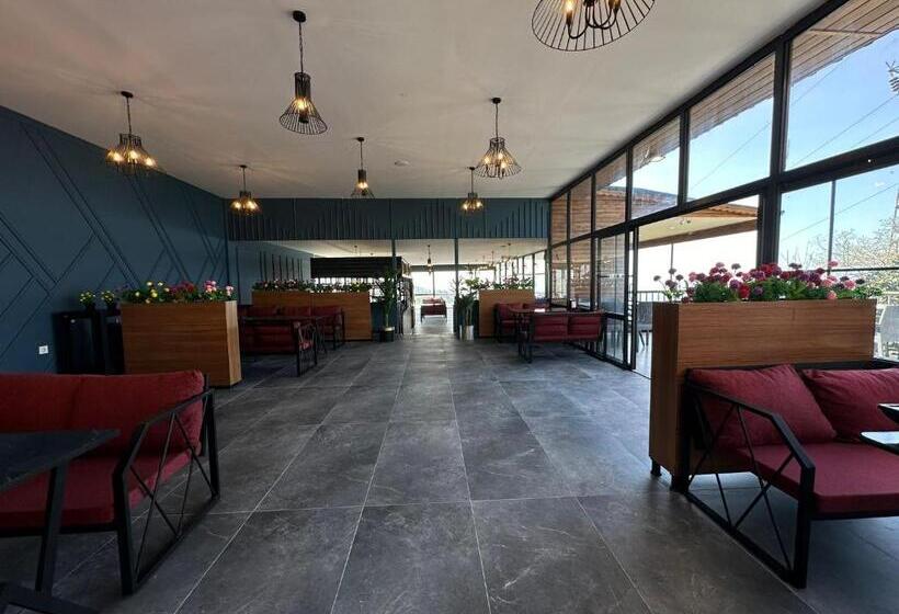 Bungaport Luxury Bungalows&Suits