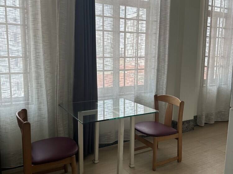 בית מלון כפרי Chilchill Elite Residences