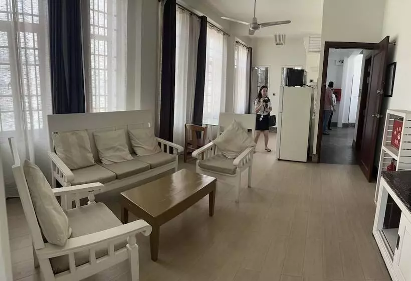 ホテル Chilchill Elite Residences